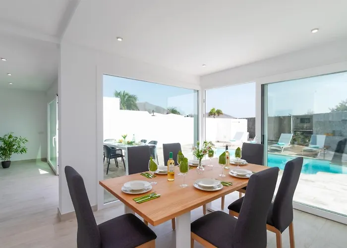 Mercedes Luz By * 플라야블랑카